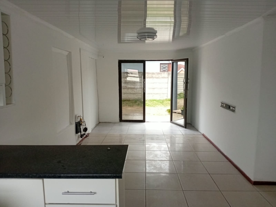 To Let 3 Bedroom Property for Rent in Gonubie Eastern Cape